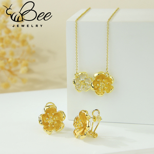 Luxury Women <b>Accessories</b> Necklaces 14k Gold Plated Brass Fashion Black Flower Necklace Earrings Sets In Daily Wear - Product Image 3