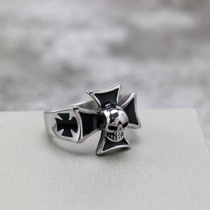 Yunnique – bagues en acier titane pour hommes, style vintage, croix, crâne, personnalisées, sans rouille, incrustées, hypoallergéniques, cadeau - Product Image 1