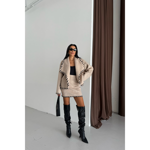 Conjunto de Chaqueta Corta de Lana con Pespunte Estilo Pastor Beige y Falda Corta para Mujer - Product Image 2