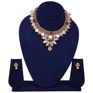 Conjunto de joyería de templo Vintage Chapado en mate, collares de moda con cadenas de diamantes, joyería de imitación antigua para exportación de festivales - Product Image 1