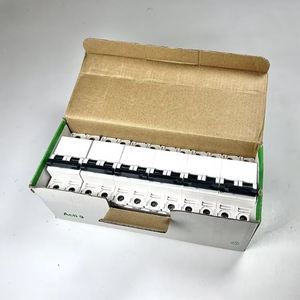 Nouveau et original disjoncteur EA9AH4C125NEW - Product Image 6