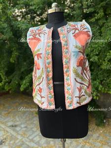 Gilet court matelassé en coton imprimé floral bohème Suzani, broderie, cadeau de demoiselle d'honneur, veste tricotée Suzani - Product Image 5