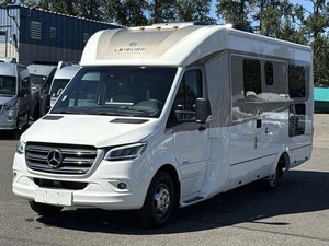 Worldwide Delivery Used 2024 LeisureS Travel Unity Aluminum Motorhome RV-Luxury <b>Car</b> with 4-6 Passengers Ready to Ship - Product Image 4