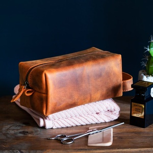 Kit de rasage vintage pour hommes avec poignée en cuir imperméable et logo personnalisé fermeture à glissière de bonne qualité TYG-0026 nouveau sac en cuir à la mode - Product Image 2