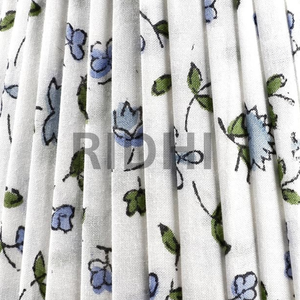 Abat-jour en coton bleu poudré fait main Ridhi, imprimé floral, décoration intérieure indienne, éclairage domestique, couvre-lampes - Product Image 4