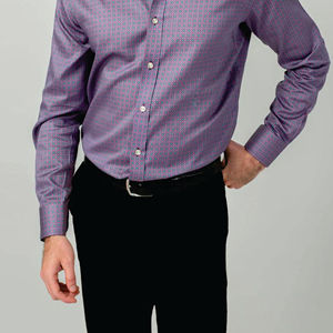 เสื้อเชิ้ตผ้าลูกฟูกแขนยาวเข้ารูปสำหรับผู้ชายเสื้อเชิ้ตลำลองสีทึบดีไซน์ใหม่ล่าสุด - Product Image 5