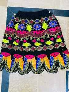 Haute qualité personnalisé polynésien hawaïen plage porter solide brodé femmes Mini jupe décontracté 100% Polyester - Product Image 5