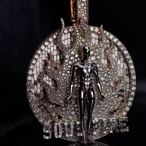 Collier pendentif en argent de luxe avec diamant VVS Moissanite Design de bijou Kreeshva à la mode pour mariage ou cadeau Style Hip Hop - Product Image 1