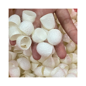 White Silkworm Cocoon para manualidades y cuidado de la piel Exfoliación facial - Product Image 1