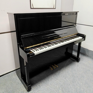 Piano Vertical Yamaha MX100M Profesional de Lujo, Usado, con Buenos Precios, 88 Teclas, Piano Automático - Product Image 1