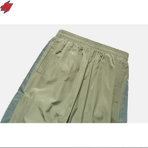 Pantalones de chándal de nailon personalizados 100% poliéster pantalones de nailon de pierna ancha logotipo bordado 3D pantalones de chándal de nailon holgados para hombres - Product Image 4