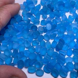 Topazes bleues électriques naturelles ovales 9x7mm - Lot en vrac du Brésil - Product Image 2