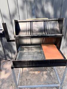 Parrilla Portátil de Gas de Acero Inoxidable con Tapa y Estante Lateral de Madera, Recubrimiento en Polvo, Dispositivo de Seguridad contra Llamas, Fácil de Limpiar - Product Image 1