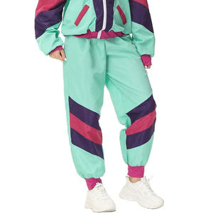 Conjunto de chándal cortavientos Premium con logotipo personalizado Conjunto de chaqueta y pantalones ligeros para correr para hombre a la venta Precio barato - Product Image 4