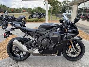 Oferta Anual 2025: Motocicletas Nuevas Yamaha YZF-R1M Supersport - Product Image 2