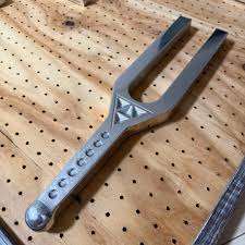 Afinador Gigante (Llave DnA) con Campana Solar, Producto de Suministros de Laboratorio - Product Image 2