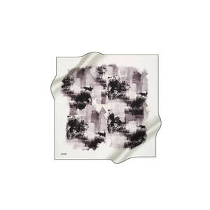 ผ้าพันคอทวิลลายดอกไม้ Pierre Cardin ขนาด 90x90 ซม. ใช้ได้ทั้งผ้าโพกศีรษะและผ้าพันคอ - Product Image 1