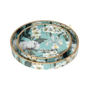 Plateau de service de forme ronde en bois d'acacia de la meilleure qualité avec des feuilles en métal poli brillant argenté - Product Image 4