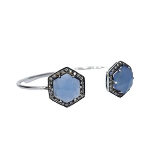 กําไลข้อมือปรับได้ไม่ซ้ําใครที่ทําด้วยมือ 925 รูปทรงหกเหลี่ยมธรรมชาติเงินสเตอร์ลิงพร้อมชุบเพชรสีน้ําเงินและพลอยเซอร์โคเนียทรงกลม - Product Image 4