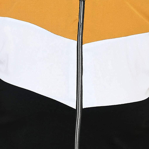 Survêtement d'entraînement décontracté pour femmes de haute qualité ensemble de 2 pièces avec logo personnalisé et embellissement en strass écologique - Product Image 5