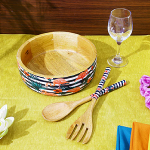 Ensaladera y utensilio de madera de mango con estampado tropical de flamenco con asas de colores para decoración de cocina disponible al por mayor - Product Image 1