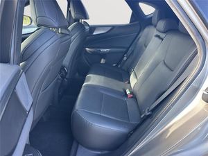 Toyota NX 2022 Usado, Versión 350 F SPORT HANDLING AWD SUV, Color Plata, Transmisión de Gasolina, 275 HP, Bajo Consumo en Carretera, Listo para Trabajar - Product Image 3