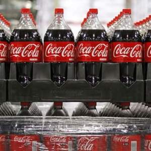 Pour Coca Cola Original Bouteille de 1 litre Boisson gazeuse pour la restauration au détail et les acheteurs mondiaux - Product Image 4