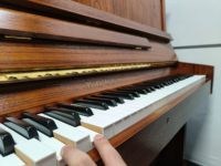 KAWAI KL602 Upright Piano from Japan Brown Wood Grain Rich Sound Quality Delicate Tone and Durable Body