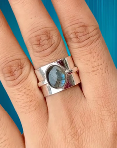 Anillo de piedras preciosas de labradorita de Plata de Ley 925 de diseñador hecho a mano, ajuste de bisel, joyería de boda para fiestas, aniversarios - Product Image 2