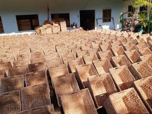 ตะกร้าถาดผักตบชวาสานด้วยมือคุณภาพระดับพรีเมียมสำหรับตกแต่งบ้านอย่างใส่ใจสิ่งแวดล้อมจากดอกบัวสีฟ้าเวียดนาม - Product Image 3