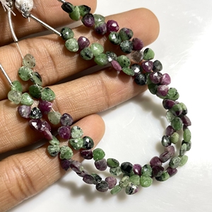 Cuentas Briolette con forma de corazón pequeño facetado de zoisita rubí de 4-4,5 MM, proveedor de cuentas de piedras preciosas al por mayor de buena calidad - Product Image 2