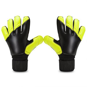 Guantes de cuero deportivos ligeros verdes y negros para hombre Guantes de portero de buena calidad para entrenamiento al aire libre de Pakistán - Product Image 3