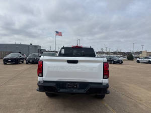 เชฟโรเลต โคโลราโด ปี 2024 สภาพดีเยี่ยม มือสอง - Product Image 2