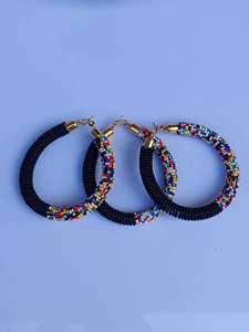 Collar de Cuentas con Bordado Artesanal para Mujer, Collar de Cuentas Moderno Hecho a Mano con Hermosas Cuentas, Perfecto para Fiestas - Product Image 3