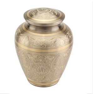 Urna de cremación con suministros funerarios de recuerdo gratis - Product Image 3