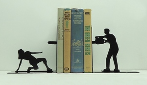 Sujetalibros de metal hechos a mano de alta resistencia Diseño industrial antideslizante para escritorio de oficina y estante para el hogar - Product Image 3