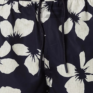 Shorts de basket-ball Jogger de haute qualité à motif de sublimation de style de rue au design personnalisé pour hommes - Product Image 4