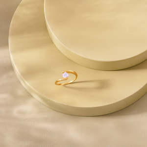 แหวนทอง 14k ชุบโรเดียมประดับพลอยสำหรับเธอ - ของขวัญสุดโรแมนติก - Product Image 1