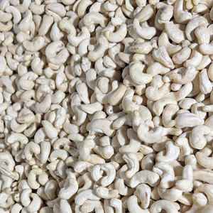 Proveedor Confiable de Vietnam, Fábrica de Santiago, Nueces de Anacardo W320, Bolsas de Empaque de Nueces de Anacardo de Vietnam, Exportadas a Asia, UE, Medio Oriente - Product Image 1