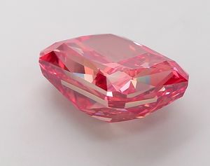 เพชรทรงเรเดียนต์คัท 10.53 กะรัต สีแดงสดแบบแฟนซี ผลิตในห้องปฏิบัติการด้วยเทคนิค CVD ได้รับการรับรองจาก IGI สำหรับงานออกแบบเครื่องประดับตามสั่ง - Product Image 6