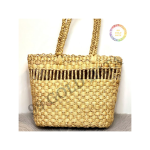 กระเป๋าถือหญ้าทะเลขนาดใหญ่ที่มีด้ามจับนุ่มและพื้นที่ใช้งานได้จริงสำหรับการใช้งานทั่วไปหรือการเดินทางในวันหยุด - Product Image 1