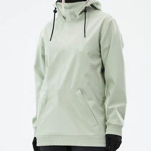 Combinaison de ski de snowboard imperméable et coupe-vent d'hiver personnalisée pour hommes Vêtements d'extérieur à capuche classiques légers de qualité supérieure - Product Image 1