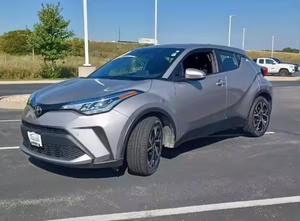 Toyota C-HR XLE Hybride d'occasion 2020, SUV, conduite à droite/gauche, livraison rapide disponible - Product Image 3