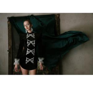 Mini robe moulante ENZO & LEO BLACK DUCHESSE Marque vietnamienne locale Collection de robes de soirée de luxe pour la fin de l'année 2025 - Product Image 3