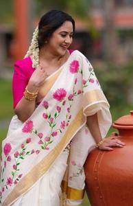 Beau lin avec impression numérique et travail Zari Saree femme fabricant de mode de Surat au taux le plus bas - Product Image 2