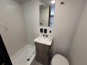 Camping-car PALOMINO PUMA 337BH 2025 d'occasion en excellent état, grande capacité, à vendre - Product Image 5