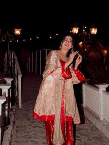 Nuevo Diseño Tradicional de Salwar Kameez para Fiestas de Verano e Invierno, Bordado con Lentejuelas, Calidad Premium, Secado Rápido, Sin Arrugas, Corte Ajustado - Product Image 2