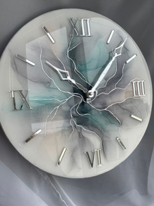 High-Quality Resin <b>Wall</b> <b>Clock</b> with a <b>Unique</b> Fusion of Colors and Textures for Trendy Home Decor with Custom Packaging - Product Image 4