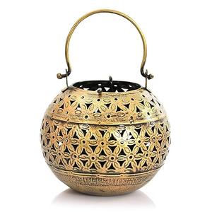 โคมไฟโลหะตกแต่งสไตล์โมร็อกโกสำหรับตกแต่งบ้านที่ออกแบบอย่างหรูหราเหมาะสำหรับการตกแต่งบ้านงานเลี้ยงและงานอีเวนต์ท็อป - Product Image 1