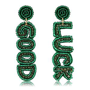 ต่างหูแฮนด์เมดวันเซนต์แพทริคลูกปัดใบไม้สีเขียวปักลูกปัดมีสไตล์และสวยงามจากอินเดีย - Product Image 1
